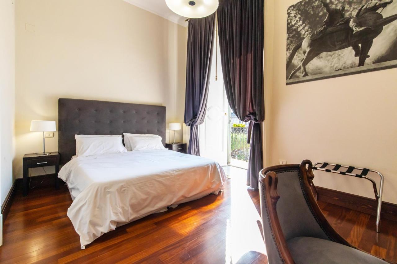 Gramsci Suites Napoli Bagian luar foto