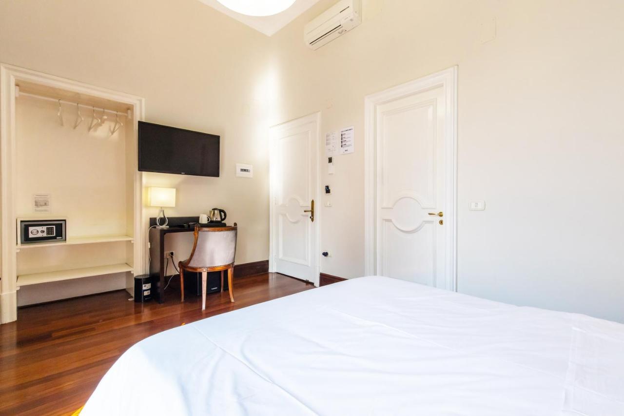 Gramsci Suites Napoli Bagian luar foto